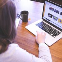 福岡の中小企業向けホームページ集客の裏ワザを解説するイメージ画像