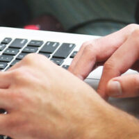 福岡のWeb制作会社乗り換え準備チェックリスト｜ドメイン・SEO・権限の確認ポイント