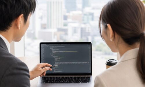 福岡の企業サイトにおけるOrganization構造化データとGoogle評価の関係を示すイメージ